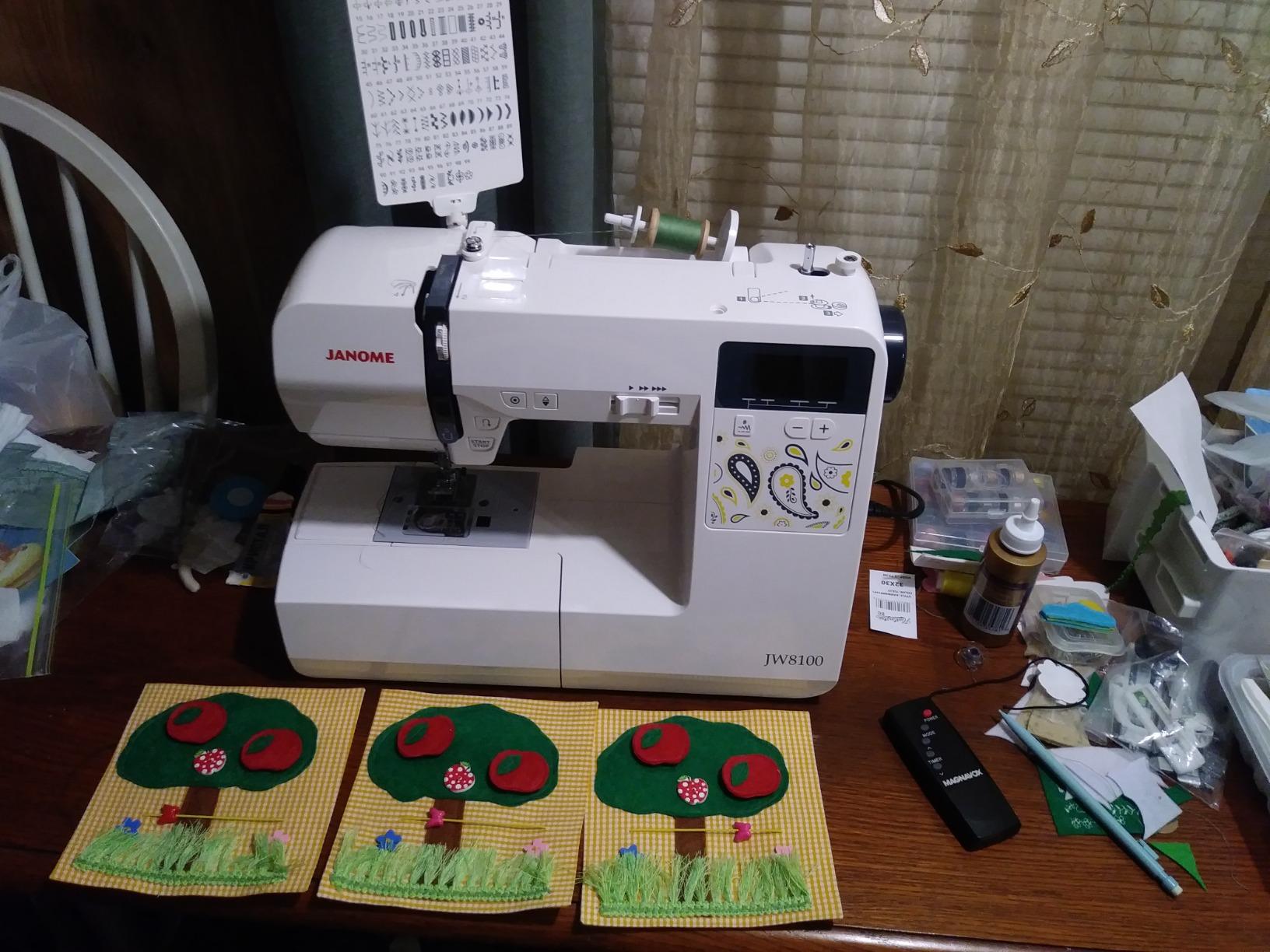 Fully-Featured Computerized Sewing Machine